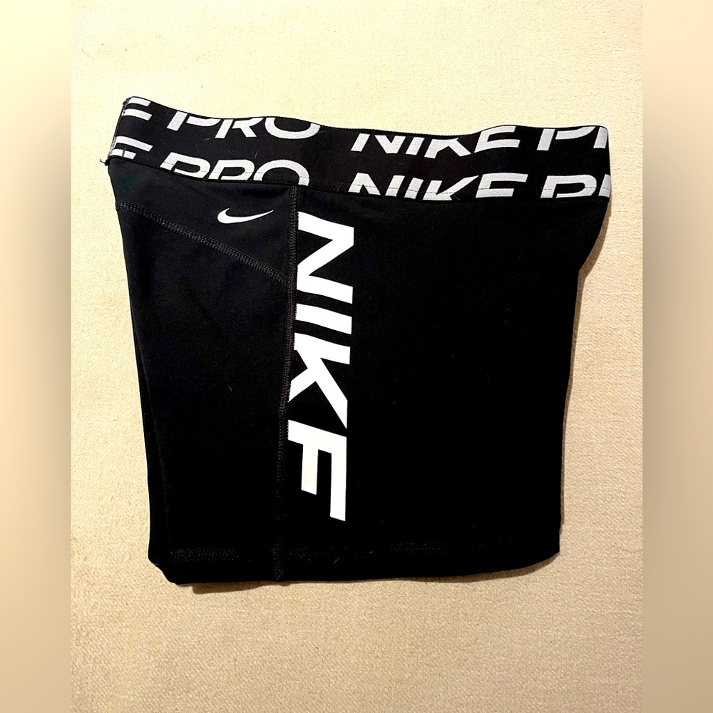 Euc Nike pro shorts